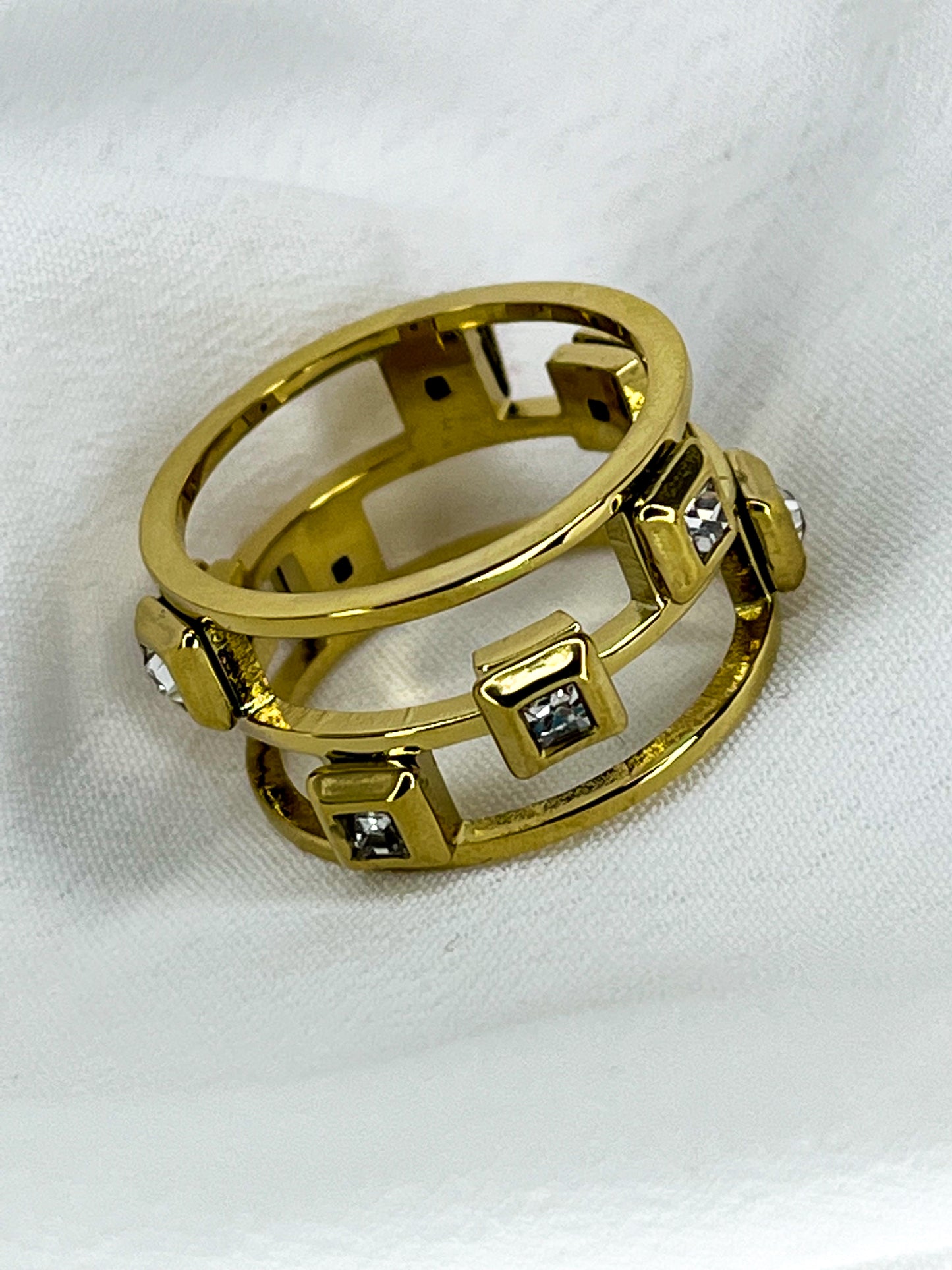 ELEVATE Ring